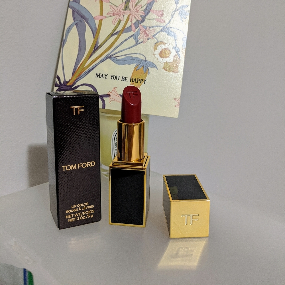 Tom Ford Lipstick 16 Scarlett Rough